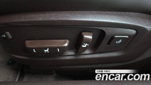 Lexus ES300h 2018 — ფოტო 12/32