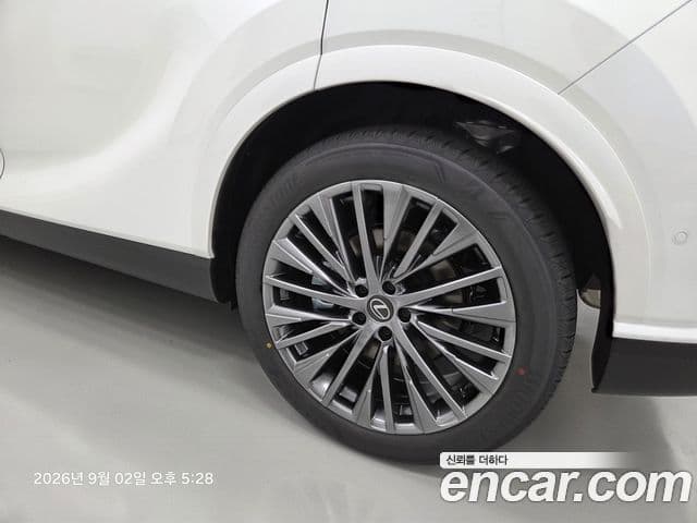 Lexus RX350h 2026 — ფოტო 12/20