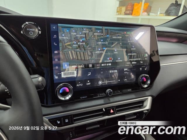 Lexus RX350h 2026 — ფოტო 15/20
