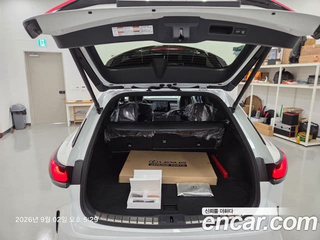 Lexus RX350h 2026 — ფოტო 13/20