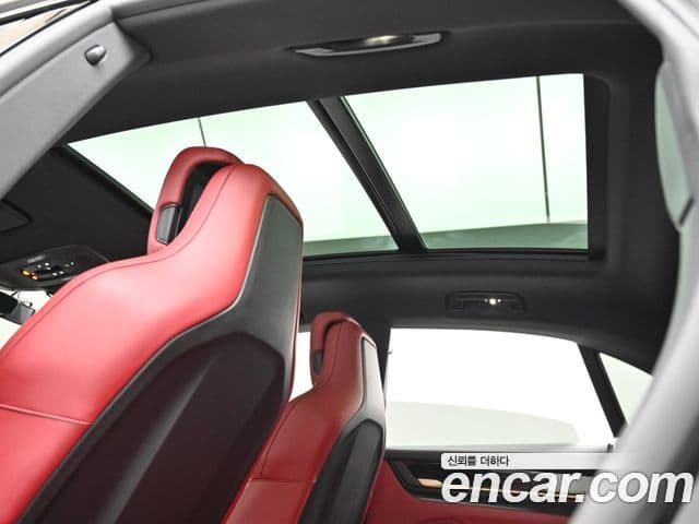 Porsche Macan EV 2025 — ფოტო 9/20