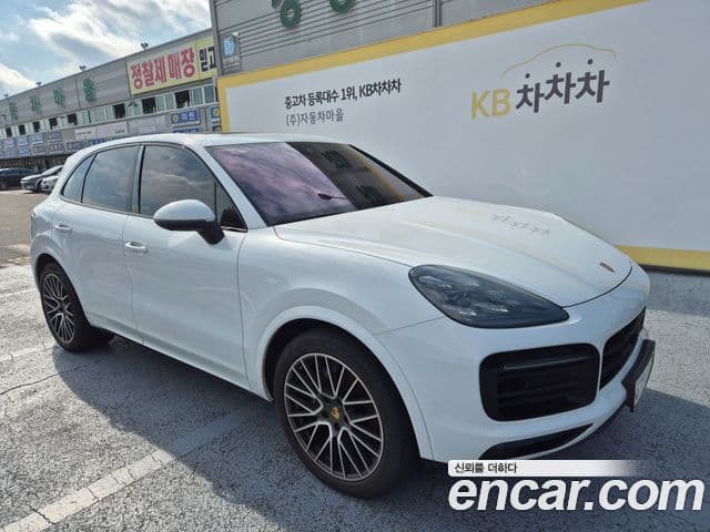 Porsche Cayenne 2019 — Photo 11/20