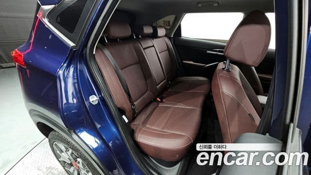 Kia Seltos 2020 — фото 12 из 20