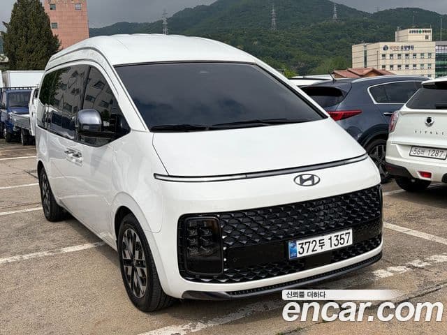 Hyundai Staria 2023 — Şəkil 2/20