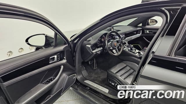 Porsche Panamera 2018 — Şəkil 10/20