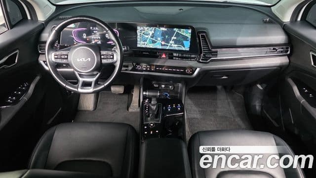 Kia Sportage 2023 — ფოტო 7/20