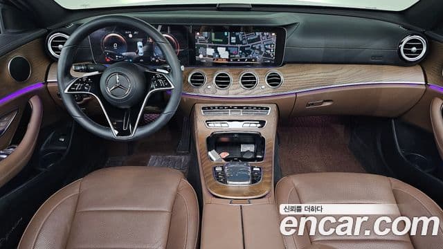 Mercedes-Benz E-Class 2023 — Şəkil 7/20