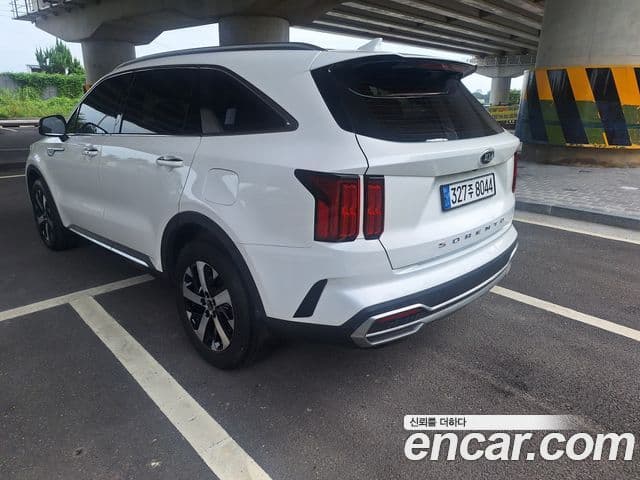 Kia Sorento 2021 — фото 4 из 20