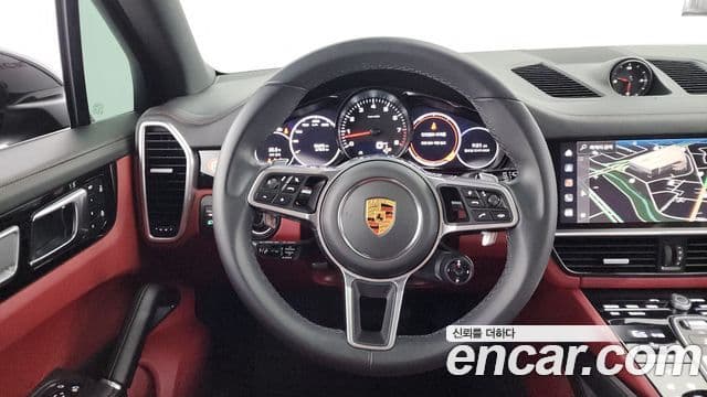 Porsche Cayenne 2023 — Фото 13/20