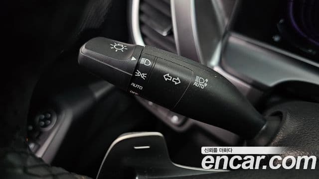Kia Seltos 2023 — Şəkil 19/20