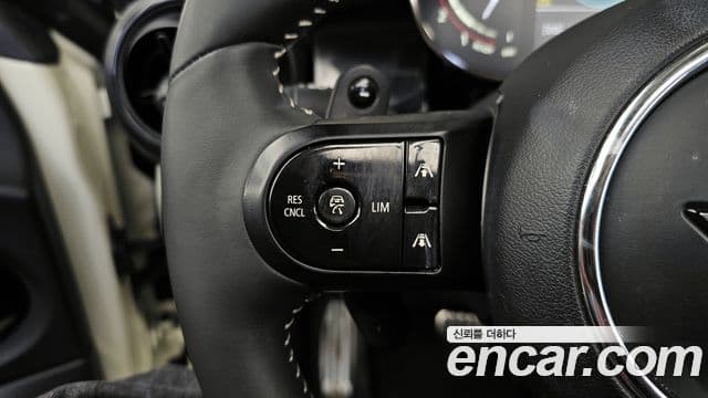 Mini Cooper S Convertible 2021 — Фото 19/20