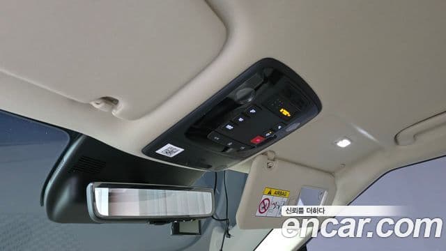 Kia Carnival 2024 — Фото 17/20