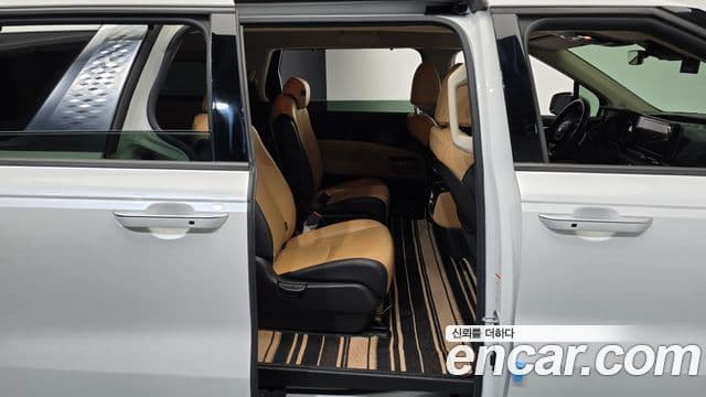 Kia Carnival 2020 — Şəkil 12/20