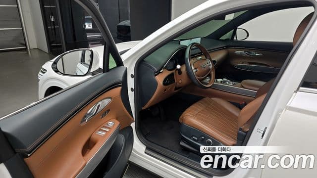 Genesis GV70 2021 — ფოტო 11/20