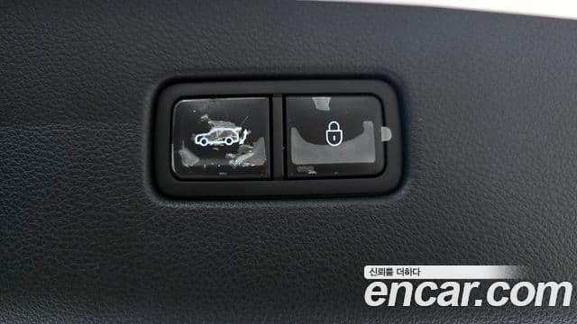 Genesis GV70 2021 — ფოტო 20/20