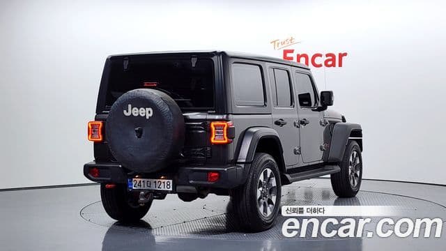 Jeep Wrangler 2022 — Фото 2/20