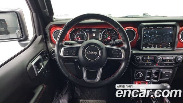 Jeep Wrangler 2022 — Фото 13/20