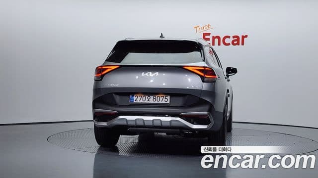 Kia Sportage 2022 — ფოტო 6/20