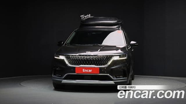 Kia Carnival 2020 — Фото 3/20