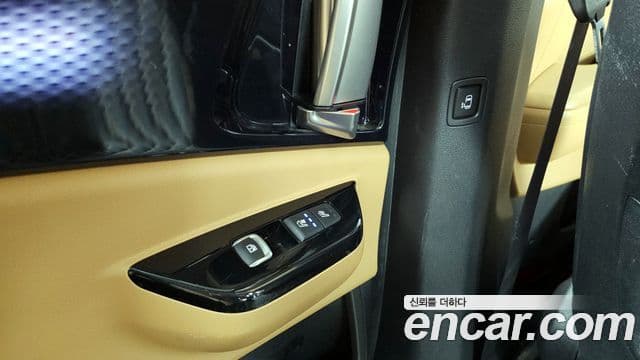 Kia Carnival 2020 — Фото 19/20