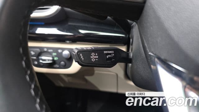 Audi Q5 2021 — ფოტო 19/20