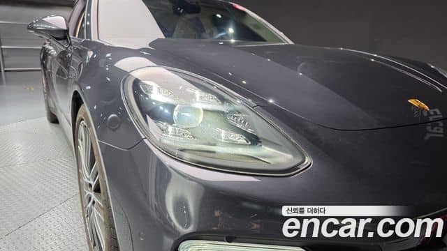 Porsche Panamera, 2021