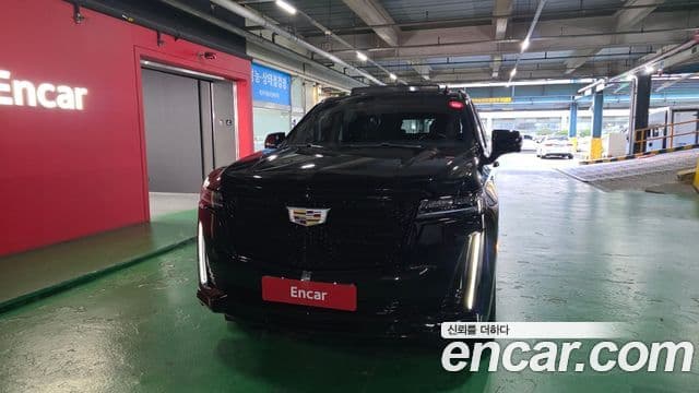 Cadillac Escalade 2023 — фото 3 из 20