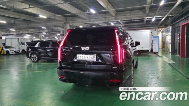 Cadillac Escalade 2023 — фото 4 из 20