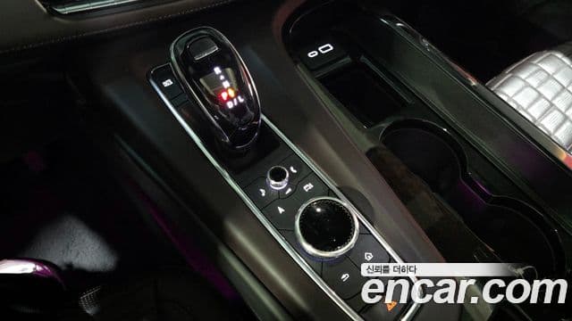 Cadillac Escalade 2023 — фото 9 из 20