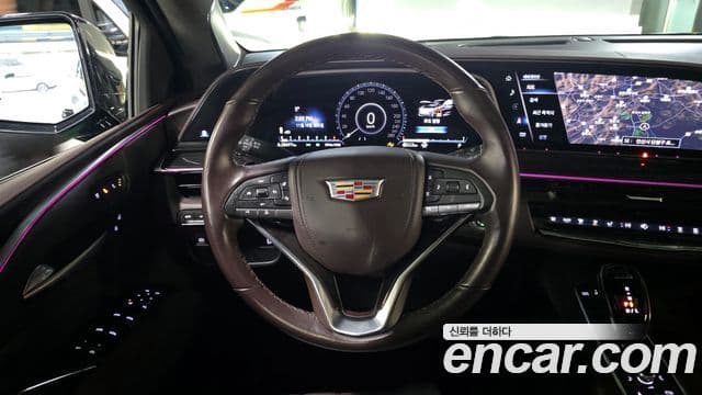 Cadillac Escalade 2023 — фото 13 из 20
