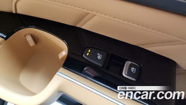Kia Sorento 2020 — ფოტო 19/20