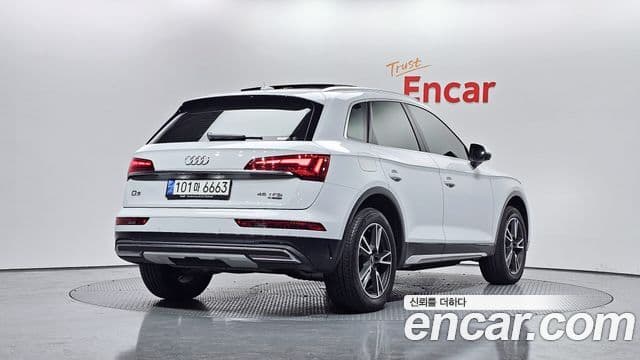 Audi Q5 2021 — Şəkil 2/20