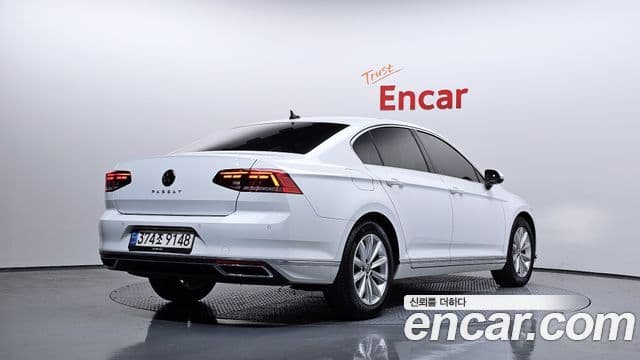 Volkswagen Passat GT 2021 — Şəkil 2/20