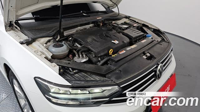 Volkswagen Passat GT 2021 — Şəkil 6/20
