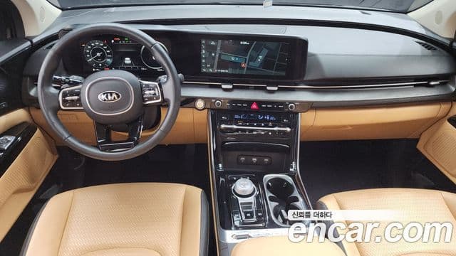 Kia Carnival 2021 — Photo 8/20