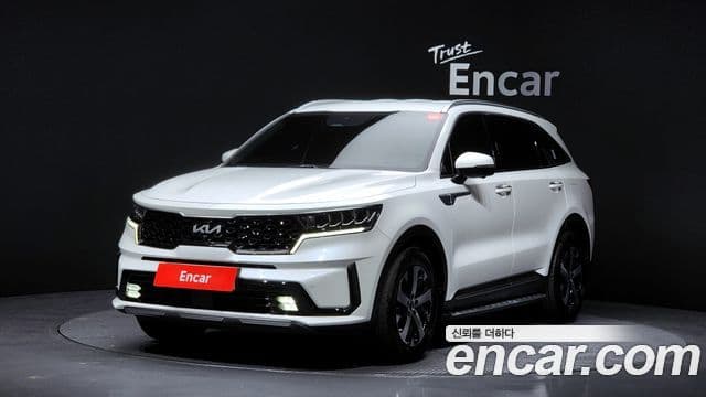 Kia Sorento 2022 — Фото 1/20