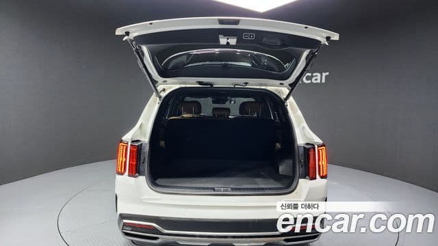 Kia Sorento 2022 — Фото 20/20