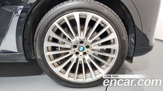 BMW X7 2021 — ფოტო 4/20