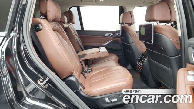 BMW X7 2021 — ფოტო 11/20