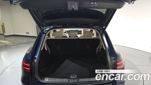 Genesis GV70 2022 — фото 20 из 20