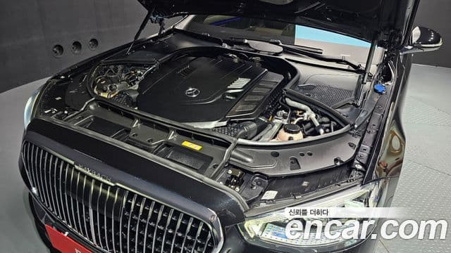 Mercedes-Benz S-Class 2023 — Photo 9/20