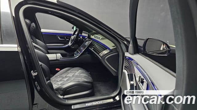 Mercedes-Benz S-Class 2023 — Photo 16/20