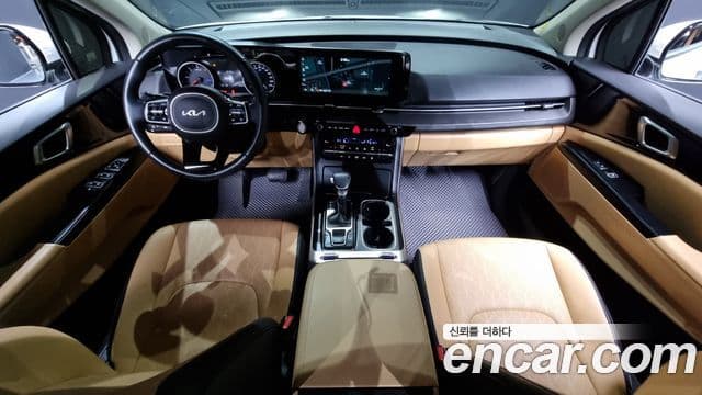Kia Carnival 2023 — Şəkil 7/20