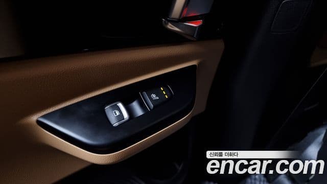 Kia Carnival 2023 — Şəkil 19/20