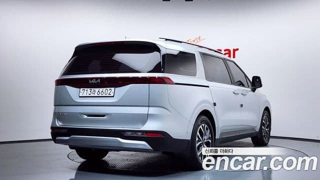 Kia Carnival 2022 — Фото 2/20