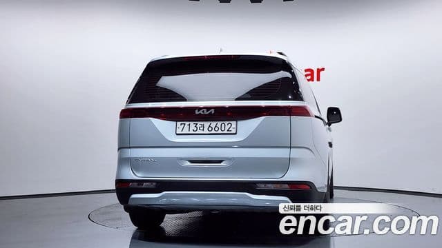 Kia Carnival 2022 — Фото 4/20