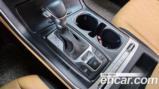 Kia Carnival 2020 — Şəkil 9/20