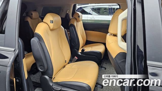 Kia Carnival 2020 — Şəkil 12/20
