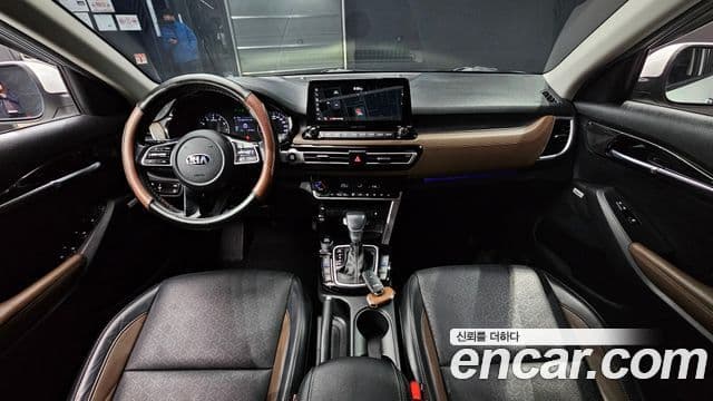 Kia Seltos 2019 — ფოტო 6/20