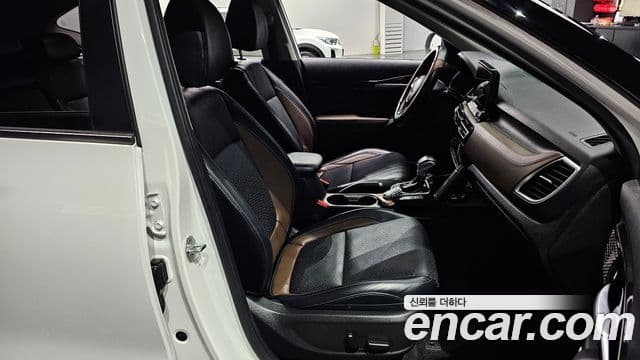 Kia Seltos 2019 — ფოტო 9/20